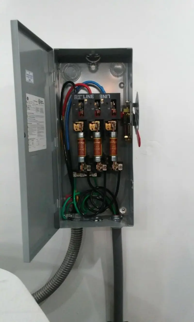Three-phase disconnect switch installed for Electrical Wiring & Rewiring in Bart